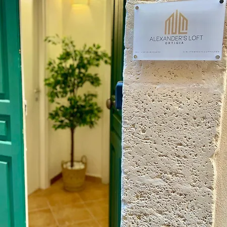 Alexander's Loft, Ortigia Syracuse