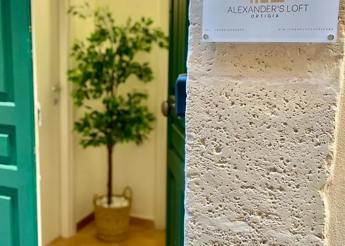 Alexander's Loft, Ortigia Syracuse